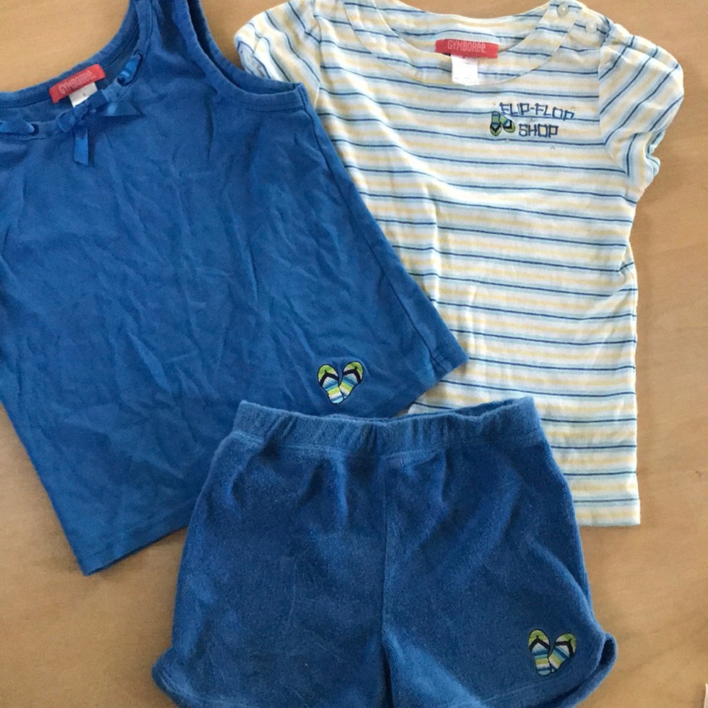 Gymboree set ...all size 9. EUC Flip Flop design.